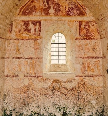 Découverte des peintures de l'église de Lachapelle-sous-Gerberoy