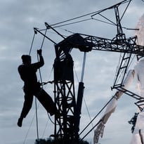 Soui­manga, celle qui danse de la Compa­gnie L’Homme debout