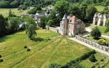 Les vestiges médiévaux du "chastel" de Béhéricourt