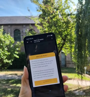 Jeux et parcours extérieurs ludiques sur smartphone