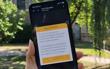 Jeux et parcours extérieurs ludiques sur smartphone